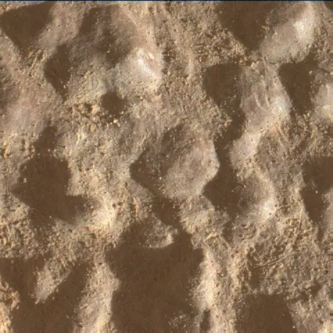 Sol 4597: Mars Hand Lens Imager (MAHLI)
