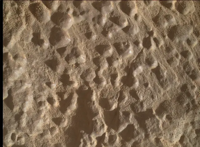 Sol 4597: Mars Hand Lens Imager (MAHLI)