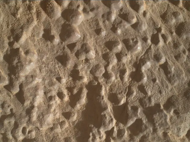 Sol 4597: Mars Hand Lens Imager (MAHLI)