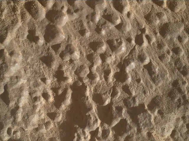 Sol 4597: Mars Hand Lens Imager (MAHLI)