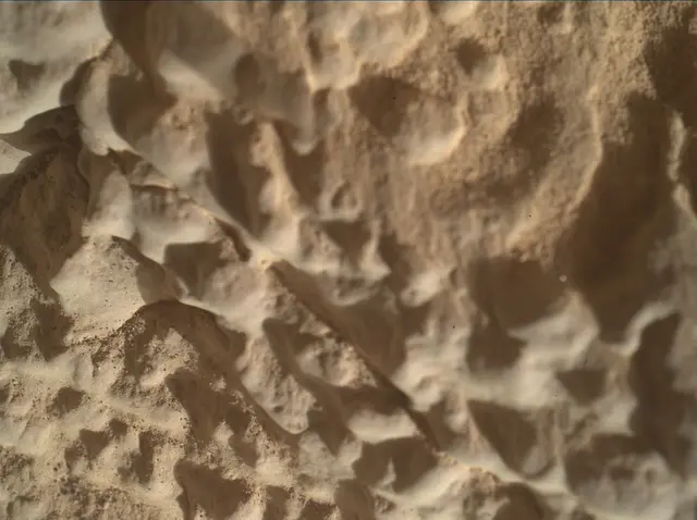 Sol 4597: Mars Hand Lens Imager (MAHLI)