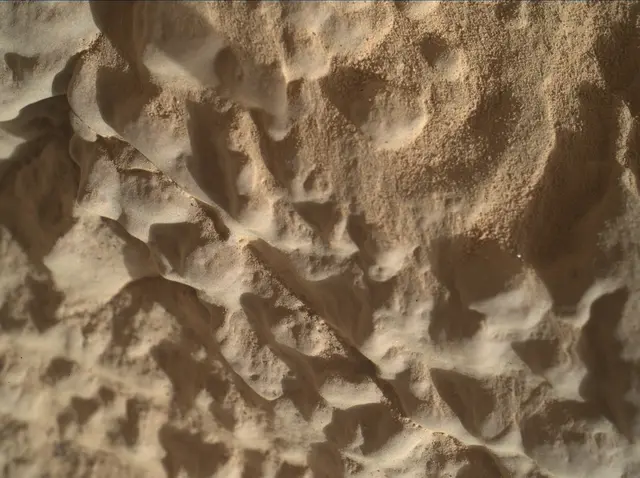 Sol 4597: Mars Hand Lens Imager (MAHLI)