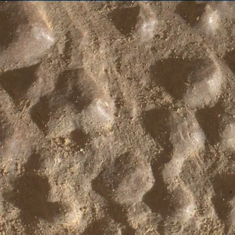 Sol 4597: Mars Hand Lens Imager (MAHLI)