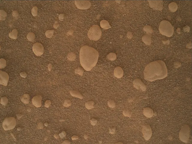 Sol 4600: Mars Hand Lens Imager (MAHLI)