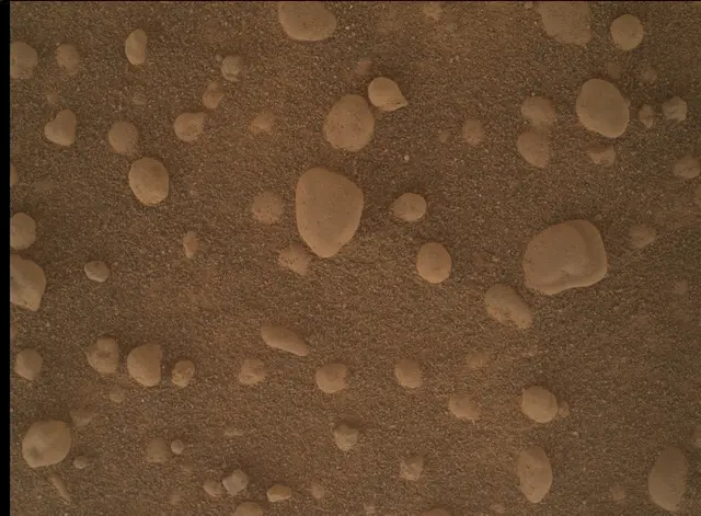 Sol 4600: Mars Hand Lens Imager (MAHLI)