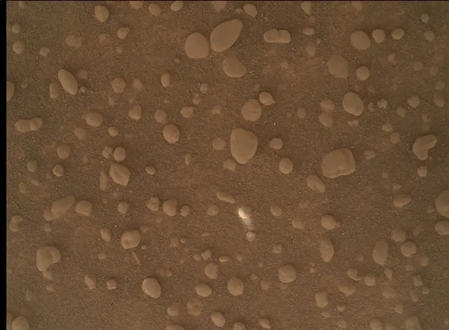 Sol 4600: Mars Hand Lens Imager (MAHLI)