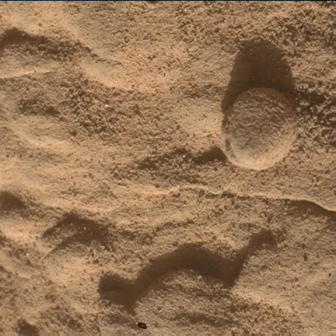 Sol 4604: Mars Hand Lens Imager (MAHLI)
