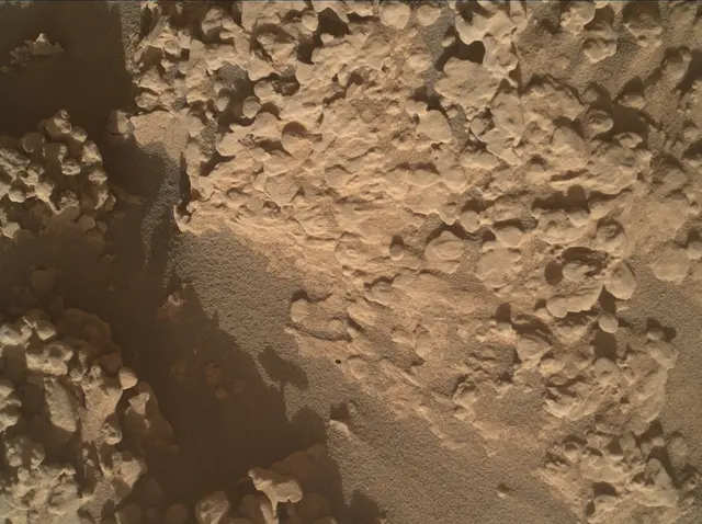 Sol 4604: Mars Hand Lens Imager (MAHLI)