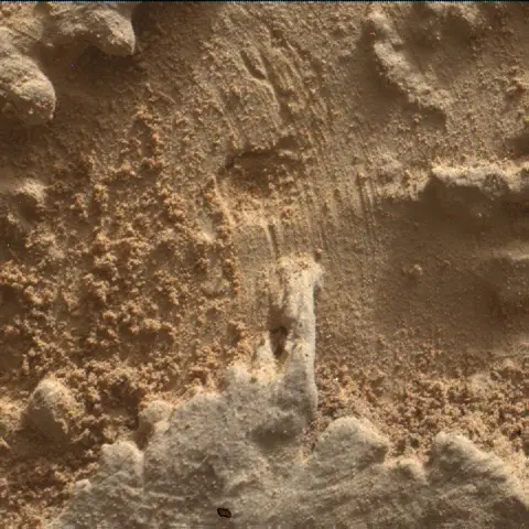 Sol 4608: Mars Hand Lens Imager (MAHLI)