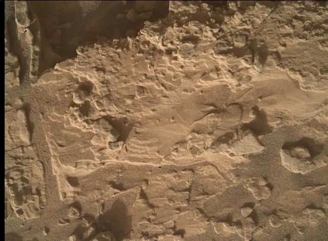 Sol 4620: Mars Hand Lens Imager (MAHLI)