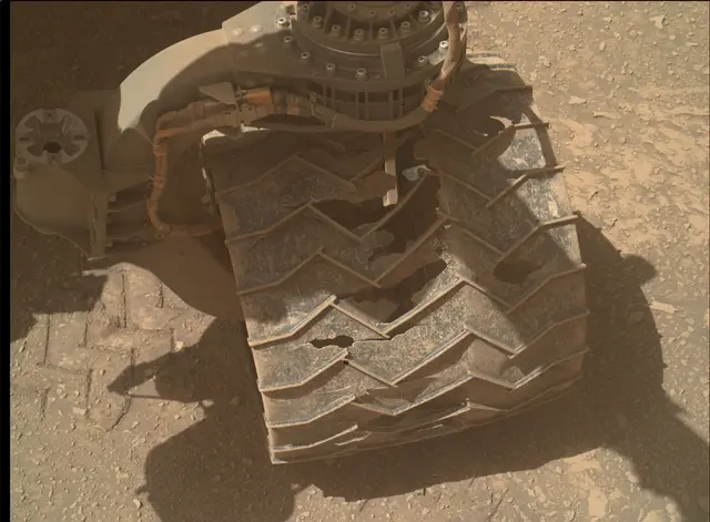 Sol 4621: Mars Hand Lens Imager (MAHLI)