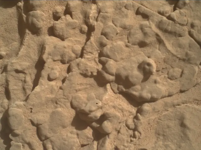 Sol 4622: Mars Hand Lens Imager (MAHLI)