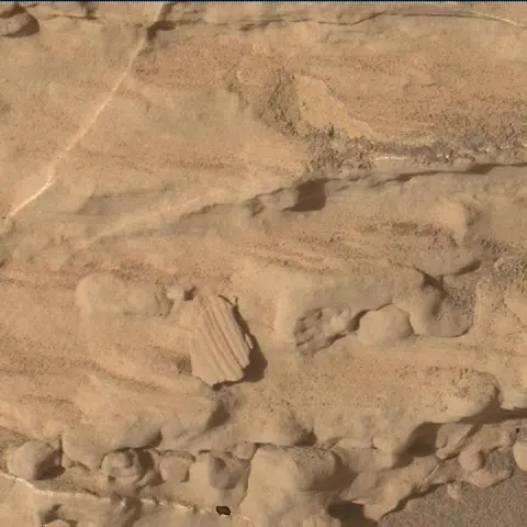 Sol 4622: Mars Hand Lens Imager (MAHLI)