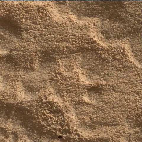 Sol 4627: Mars Hand Lens Imager (MAHLI)