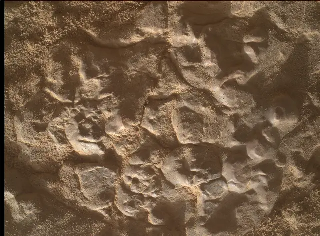 Sol 4627: Mars Hand Lens Imager (MAHLI)