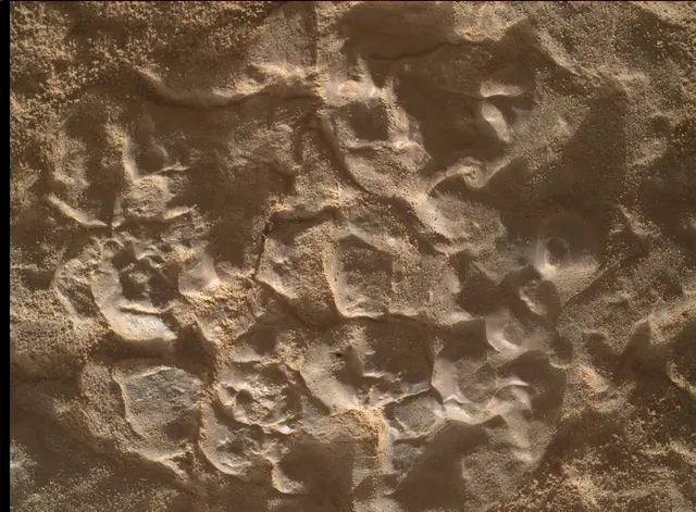 Sol 4627: Mars Hand Lens Imager (MAHLI)