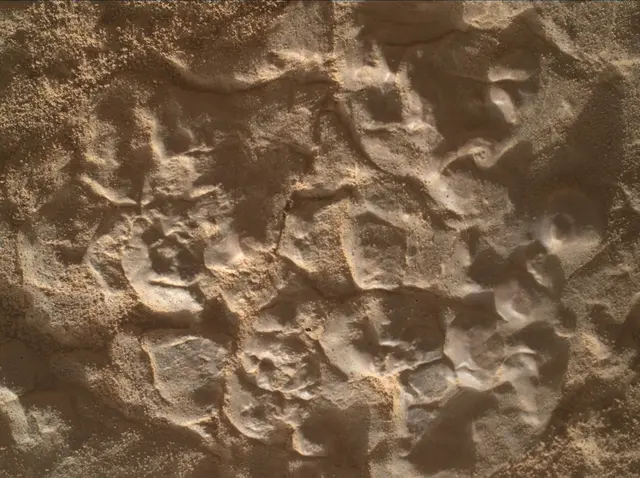 Sol 4627: Mars Hand Lens Imager (MAHLI)