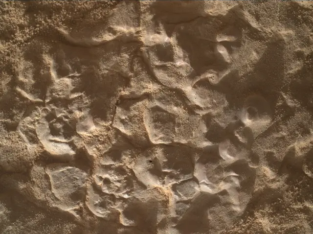 Sol 4627: Mars Hand Lens Imager (MAHLI)