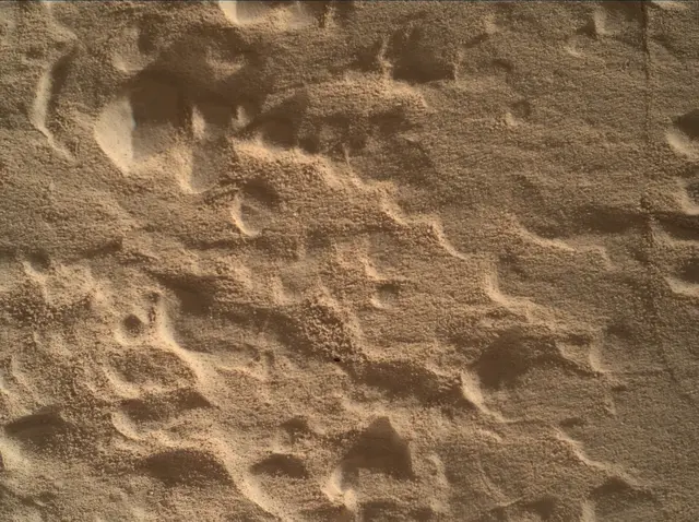 Sol 4627: Mars Hand Lens Imager (MAHLI)