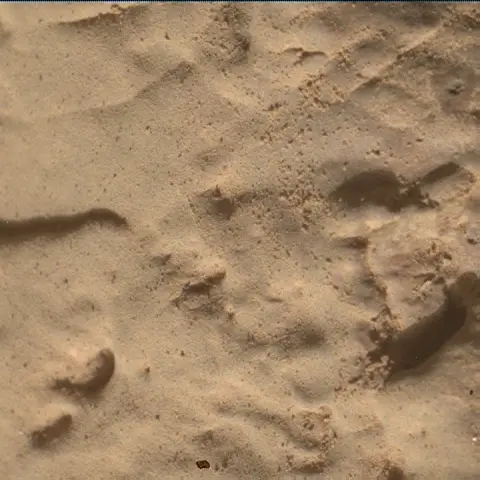 Sol 4627: Mars Hand Lens Imager (MAHLI)