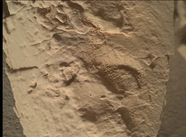 Sol 4627: Mars Hand Lens Imager (MAHLI)
