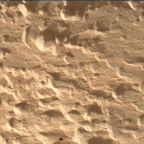 Sol 4627: Mars Hand Lens Imager (MAHLI)