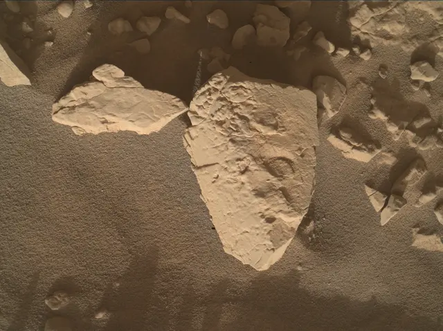 Sol 4627: Mars Hand Lens Imager (MAHLI)