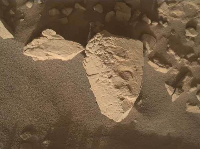 Sol 4627: Mars Hand Lens Imager (MAHLI)