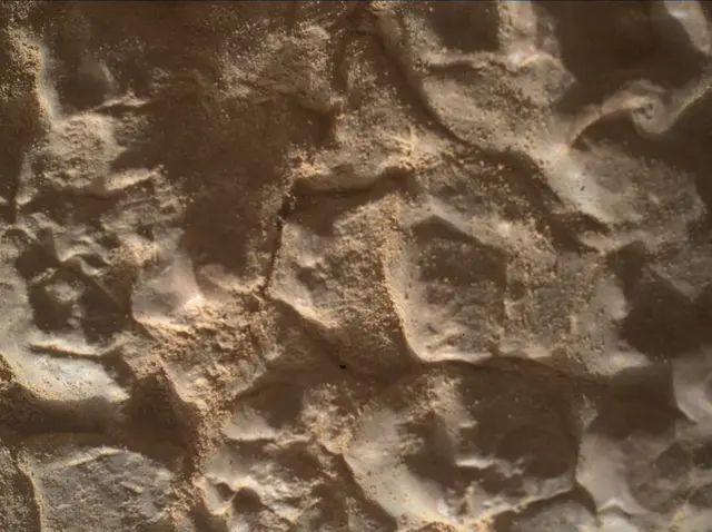 Sol 4627: Mars Hand Lens Imager (MAHLI)