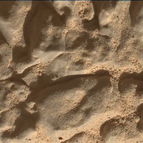 Sol 4631: Mars Hand Lens Imager (MAHLI)