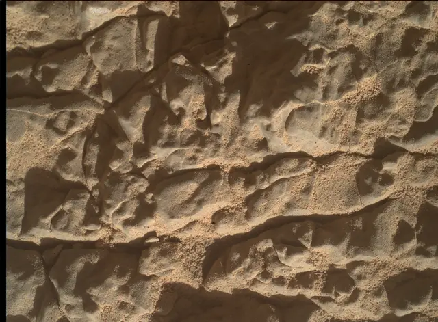 Sol 4631: Mars Hand Lens Imager (MAHLI)