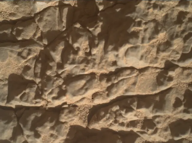 Sol 4631: Mars Hand Lens Imager (MAHLI)