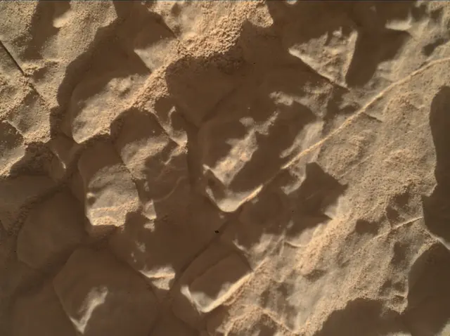 Sol 4631: Mars Hand Lens Imager (MAHLI)