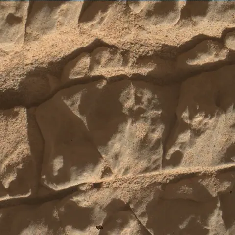 Sol 4631: Mars Hand Lens Imager (MAHLI)