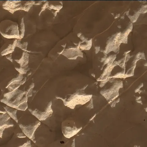 Sol 4631: Mars Hand Lens Imager (MAHLI)
