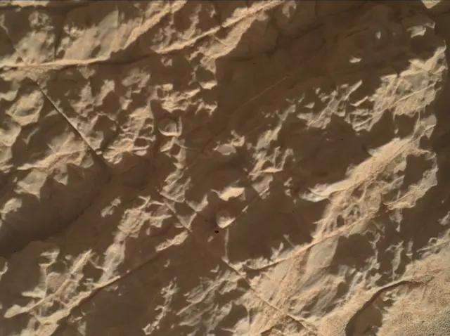 Sol 4631: Mars Hand Lens Imager (MAHLI)