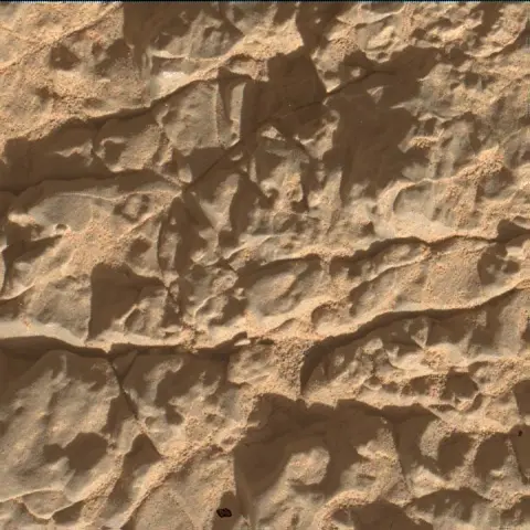 Sol 4631: Mars Hand Lens Imager (MAHLI)