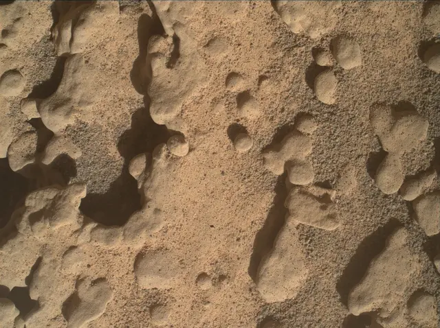 Sol 4636: Mars Hand Lens Imager (MAHLI)