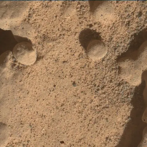 Sol 4636: Mars Hand Lens Imager (MAHLI)