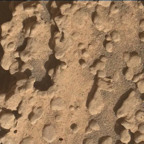 Sol 4636: Mars Hand Lens Imager (MAHLI)