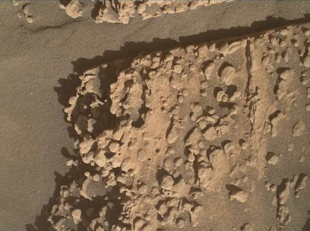 Sol 4636: Mars Hand Lens Imager (MAHLI)