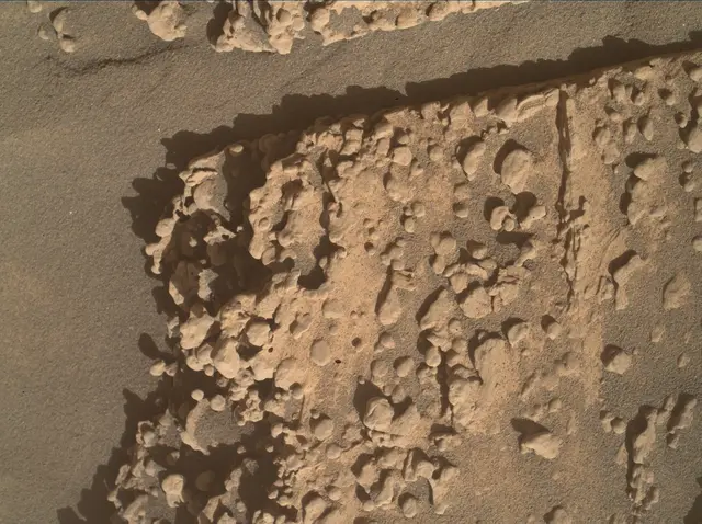 Sol 4636: Mars Hand Lens Imager (MAHLI)