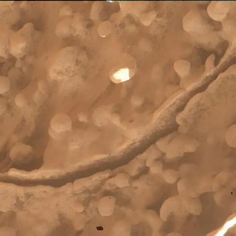 Sol 4636: Mars Hand Lens Imager (MAHLI)