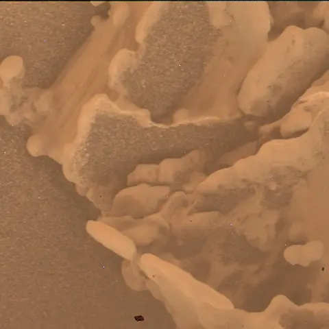 Sol 4636: Mars Hand Lens Imager (MAHLI)
