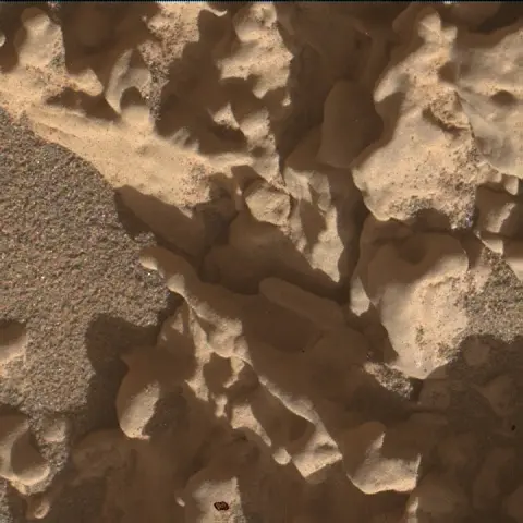 Sol 4636: Mars Hand Lens Imager (MAHLI)