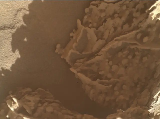 Sol 4636: Mars Hand Lens Imager (MAHLI)