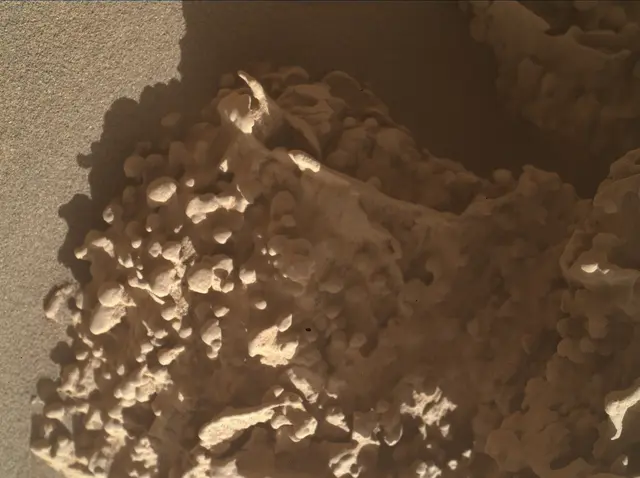 Sol 4636: Mars Hand Lens Imager (MAHLI)