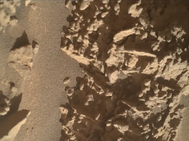 Sol 4636: Mars Hand Lens Imager (MAHLI)