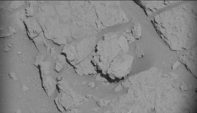 Sol 4639: Mast Camera (Mastcam)