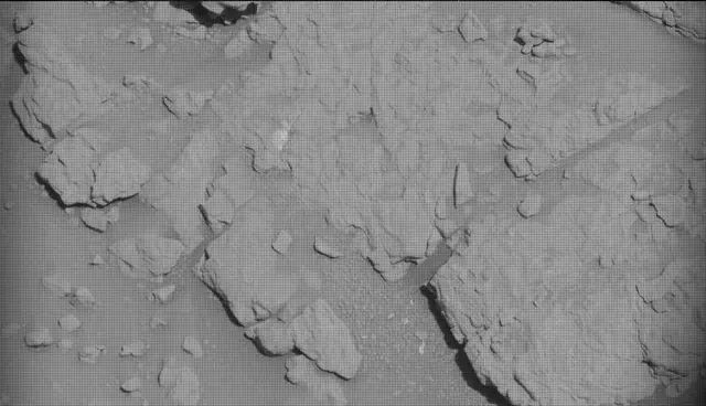 Sol 4639: Mast Camera (Mastcam)